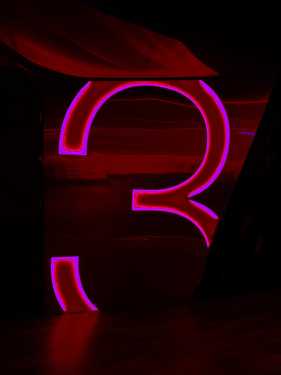Pink neon number 3